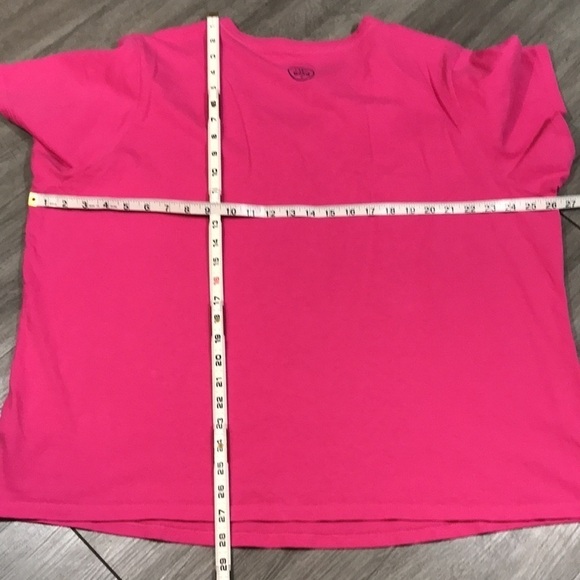 Life is Good “Love is Healthier than Kale” Pink V-Neck Screen Print T-Shirt - Picture 10 of 10